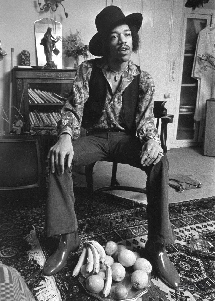 Jimi Hendrix by Barrie Wentzell